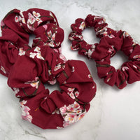 Handmade Scrunchie in edlem Weinrot – perfektes Haar-Accessoire